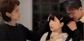 sex vietpro Anh bảo vệ già và 2 em sales vú to